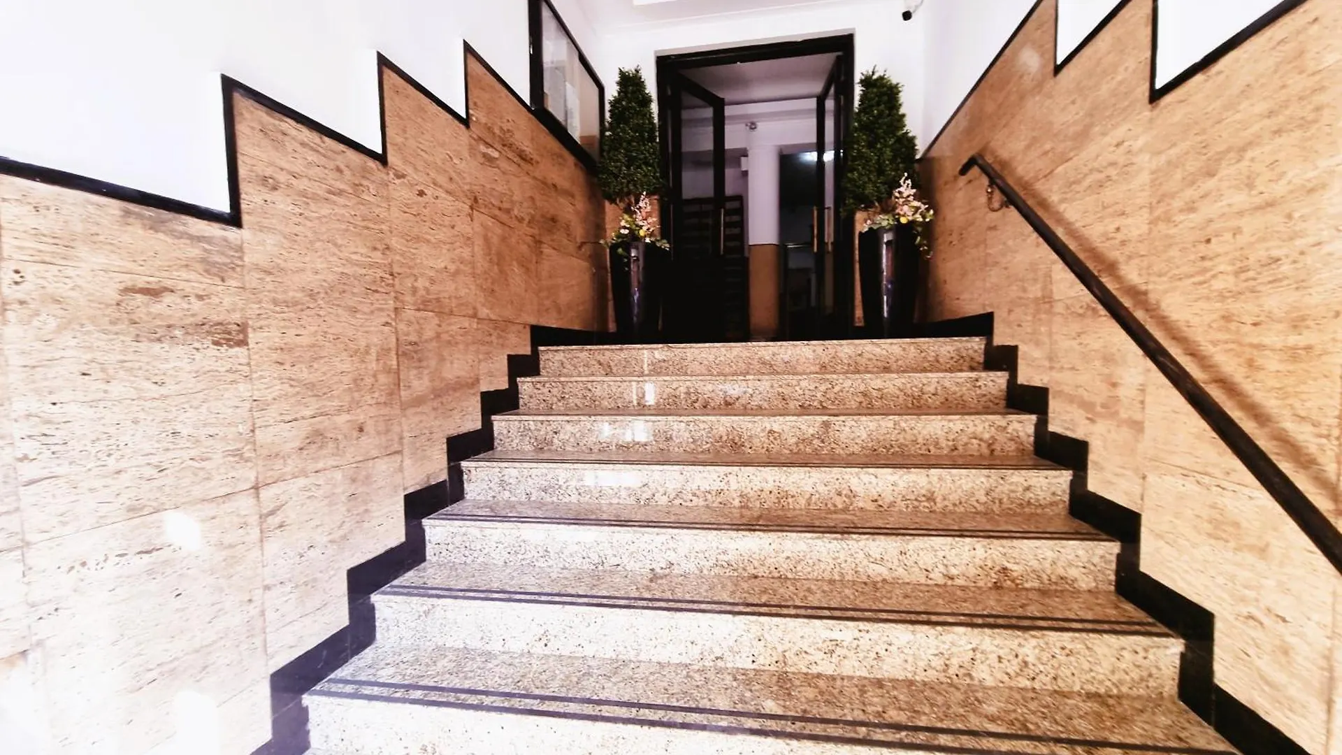 Central Old Town Exclusive - The Musician Bucarest Appartamento